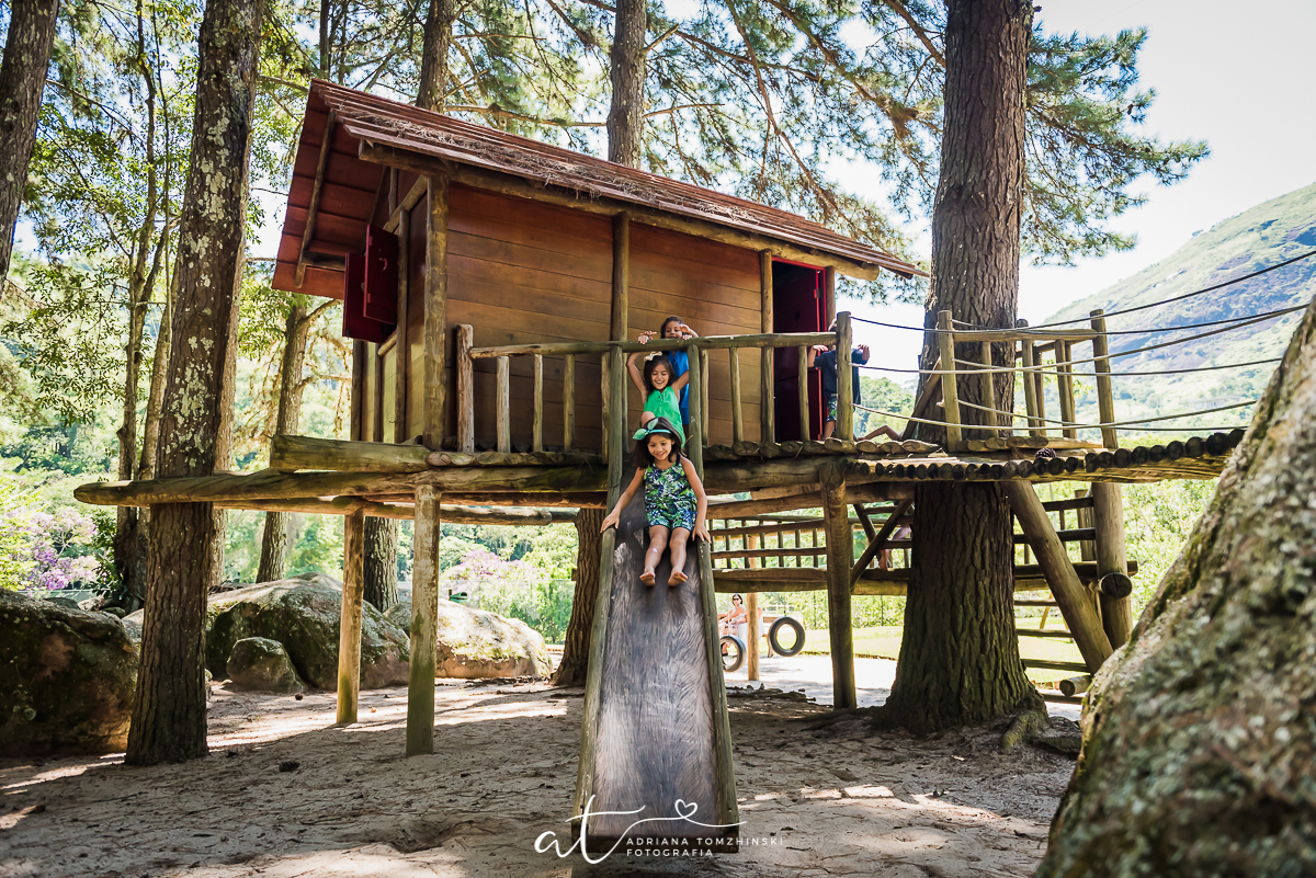 ensaio, itaipava, petropolis, quinta do lago, primos, cousins, gemeos, twins, ensaio de ferias, ensaio ar livre, ensaio luz do dia, jardim, criança feliz, crianças, ensaio familia, cavalos, lagos, casa na arvore