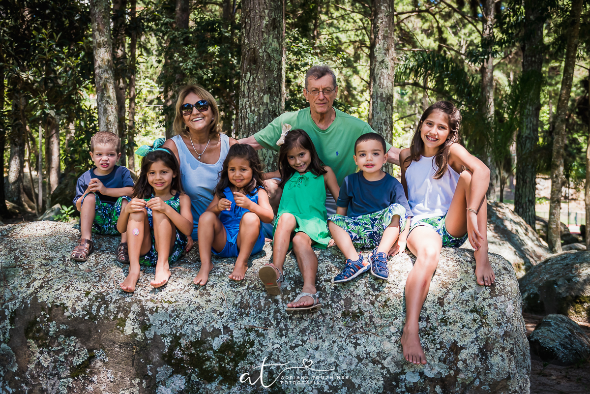 ensaio, itaipava, petropolis, quinta do lago, primos, cousins, gemeos, twins, ensaio de ferias, ensaio ar livre, ensaio luz do dia, jardim, criança feliz, crianças, ensaio familia, cavalos, lagos, casa na arvore