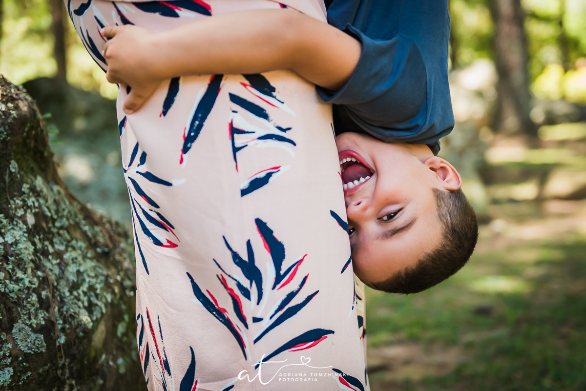 ensaio, itaipava, petropolis, quinta do lago, primos, cousins, gemeos, twins, ensaio de ferias, ensaio ar livre, ensaio luz do dia, jardim, criança feliz, crianças, ensaio familia, cavalos, lagos, casa na arvore