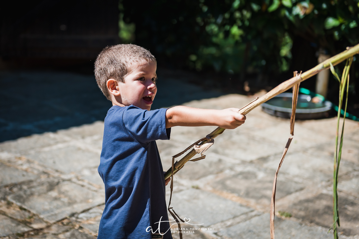 ensaio, itaipava, petropolis, quinta do lago, primos, cousins, gemeos, twins, ensaio de ferias, ensaio ar livre, ensaio luz do dia, jardim, criança feliz, crianças, ensaio familia, cavalos, lagos, casa na arvore