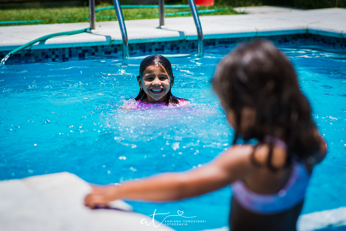 ensaio, itaipava, petropolis, quinta do lago, primos, cousins, gemeos, twins, ensaio de ferias, ensaio ar livre, ensaio luz do dia, jardim, criança feliz, crianças, ensaio familia, cavalos, lagos, casa na arvore
