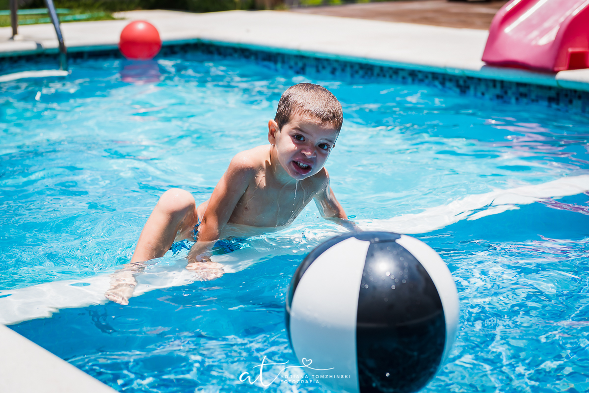 ensaio, itaipava, petropolis, quinta do lago, primos, cousins, gemeos, twins, ensaio de ferias, ensaio ar livre, ensaio luz do dia, jardim, criança feliz, crianças, ensaio familia, cavalos, lagos, casa na arvore