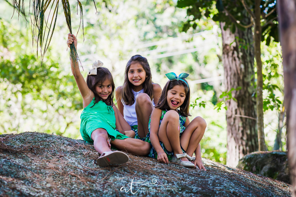 ensaio, itaipava, petropolis, quinta do lago, primos, cousins, gemeos, twins, ensaio de ferias, ensaio ar livre, ensaio luz do dia, jardim, criança feliz, crianças, ensaio familia, cavalos, lagos, casa na arvore