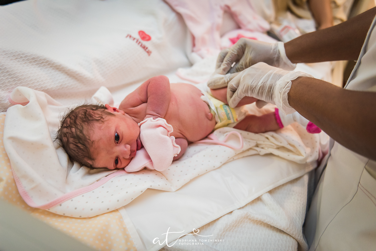 parto-natural-normal-labor-41-semanas-menina-perinatal-laranjeiras-zona-sul-rj-adriana-tomzhinski-fotografia