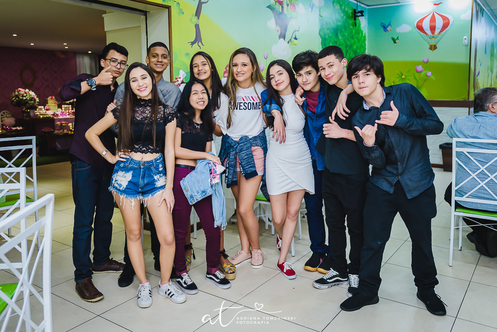 festa de 15 anos em casa de festas infantil, tik tak, vila isabel, zona norte rj, fotografo fotografia de familia rj, adriana tomzhinski fotografia, aniversario quinze anos