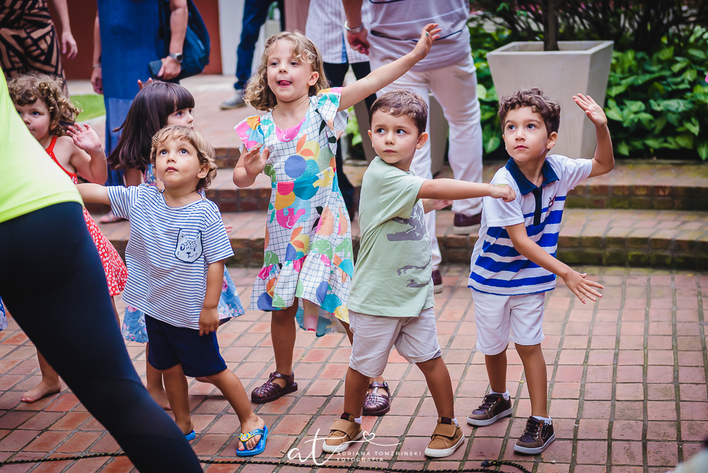 fotografia-festa-infantil-rj, tema-jurassic-world, dinossauros, festa-no-play, jardim-botanico, fotografia-de-familia, adriana-tomzhinski-fotografia, foto-aniversario-infantil, fotografo-aniversario-infantil