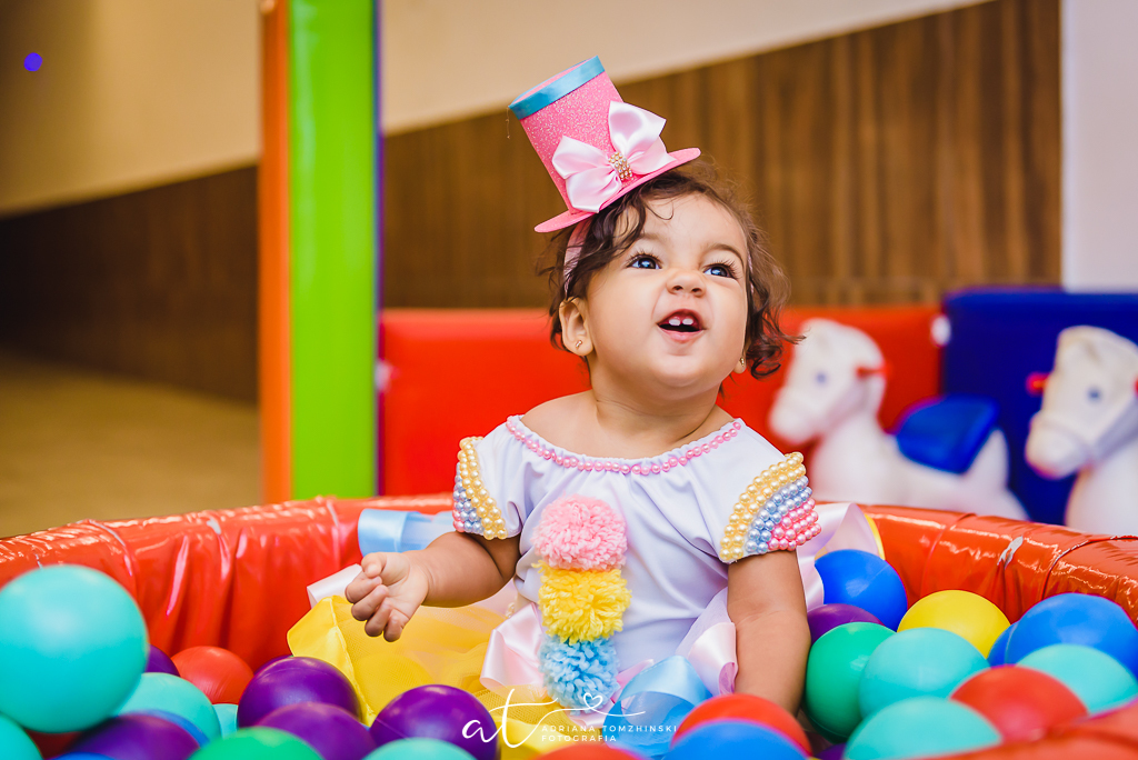 fotografia-festa-infantil-rj, tema-circo-rosa, casa-de-festas-imaginarte, copacabana, fotografia-de-familia, adriana-tomzhinski-fotografia, foto-aniversario-infantil, fotografo-aniversario-infantil
