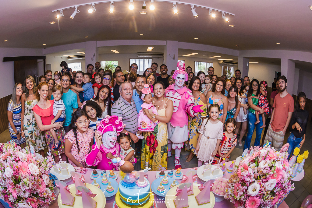 fotografia-festa-infantil-rj, tema-circo-rosa, casa-de-festas-imaginarte, copacabana, fotografia-de-familia, adriana-tomzhinski-fotografia, foto-aniversario-infantil, fotografo-aniversario-infantil
