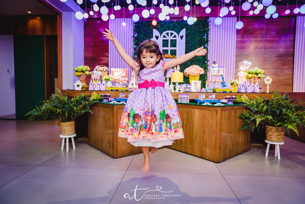 fotografia-festa-infantil-rj, tema-doutora-brinquedos, disney-jr, casa-de-festas-espoleta, barao-de-lucena, botafogo, fotografia-de-familia, adriana-tomzhinski-fotografia, foto-aniversario-infantil, fotografo-aniversario-infantil