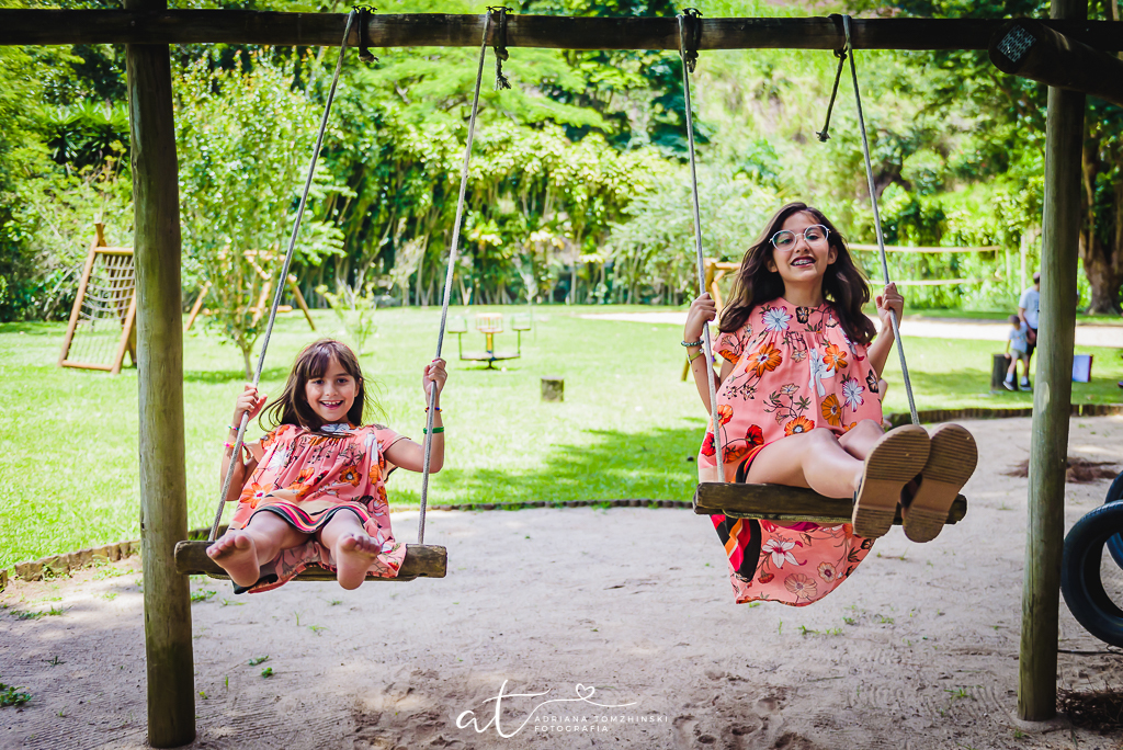 ensaio, itaipava, petropolis, quinta do lago, primos, cousins, gemeos, twins, ensaio de ferias, ensaio ar livre, ensaio luz do dia, jardim, criança feliz, crianças, ensaio familia, cavalos, lagos, casa na arvore