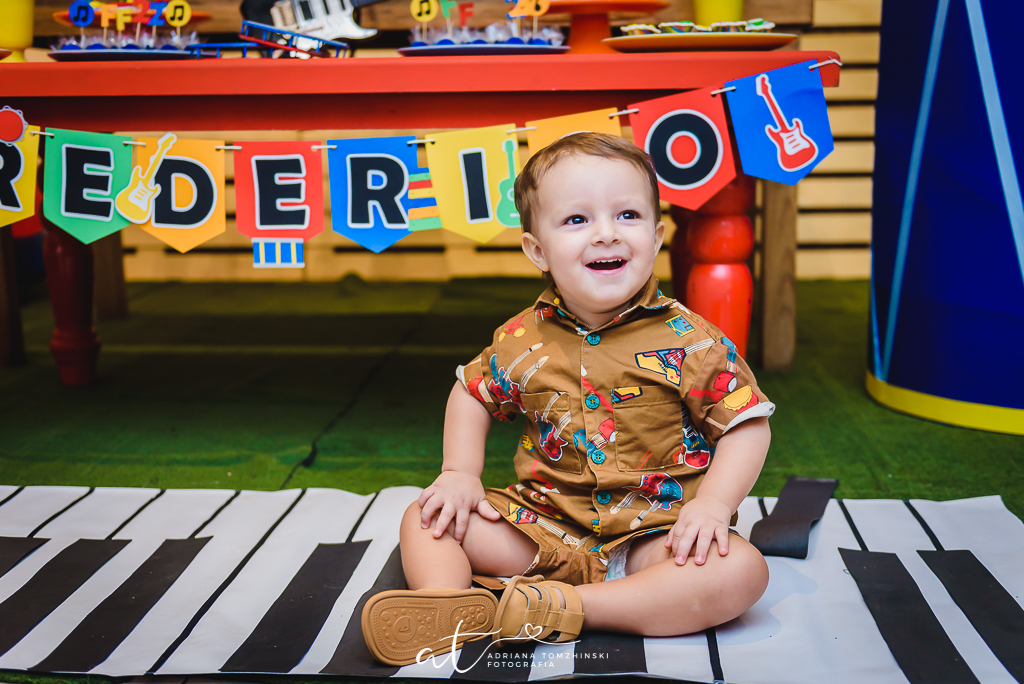 fotografia-festa-infantil-rj, tema-instrumentos-musicais, casa-de-festas-imaginarte, copacabana, fotografia-de-familia, adriana-tomzhinski-fotografia, foto-aniversario-infantil, fotografo-aniversario-infantil