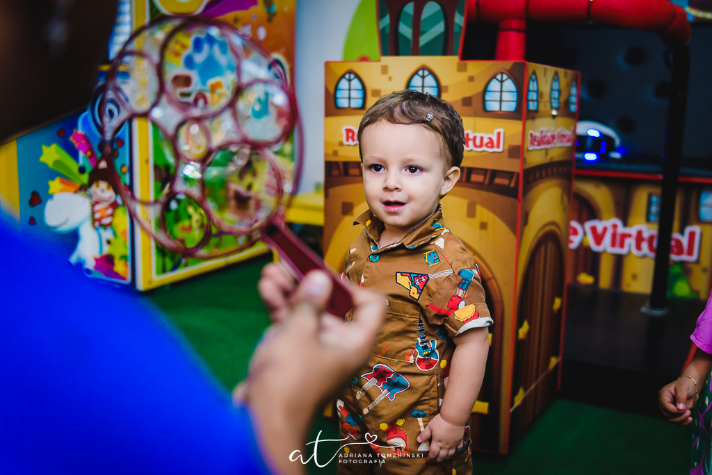 fotografia-festa-infantil-rj, tema-instrumentos-musicais, casa-de-festas-imaginarte, copacabana, fotografia-de-familia, adriana-tomzhinski-fotografia, foto-aniversario-infantil, fotografo-aniversario-infantil