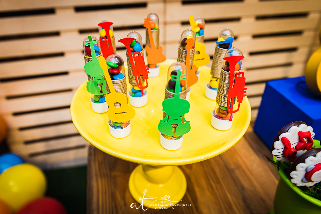fotografia-festa-infantil-rj, tema-instrumentos-musicais, casa-de-festas-imaginarte, copacabana, fotografia-de-familia, adriana-tomzhinski-fotografia, foto-aniversario-infantil, fotografo-aniversario-infantil