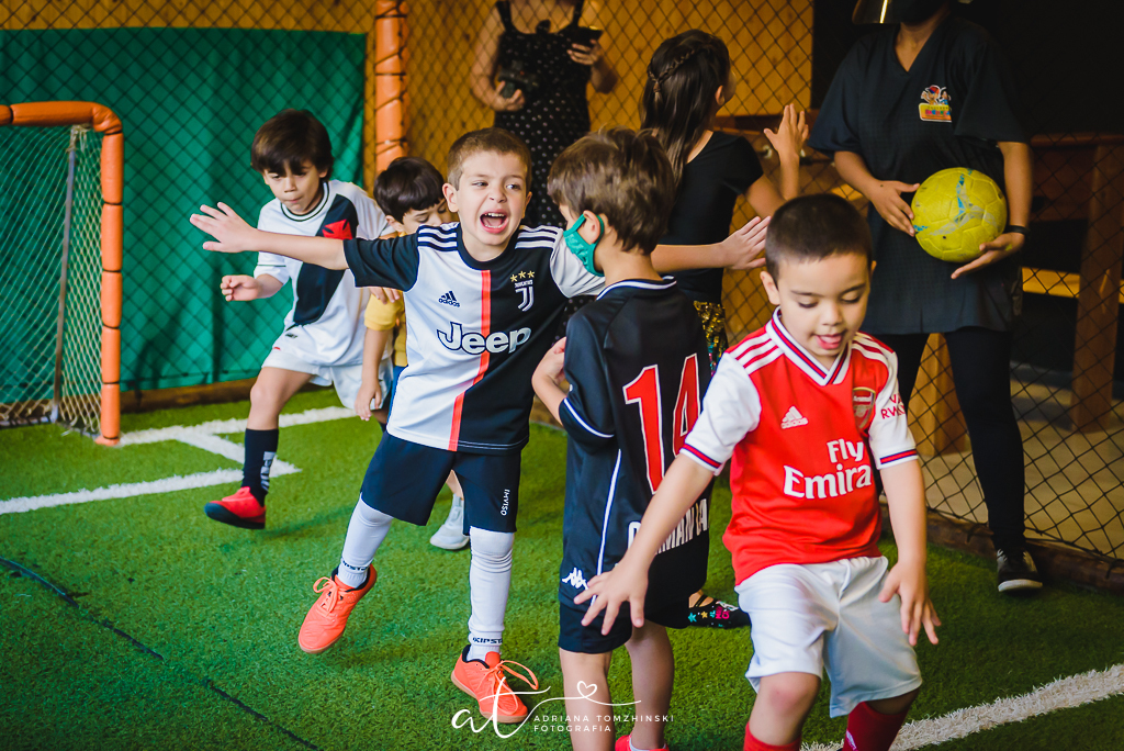 fotografia-festa-infantil-rj, tema-futebol, fotografia-de-familia, adriana-tomzhinski-fotografia, foto-aniversario-infantil, fotografo-aniversario-infantil, casa-de-festas-quintal-aventura, botafogo