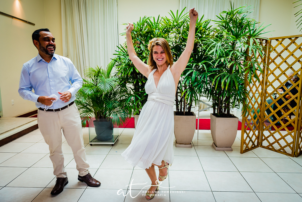 fotografia de casamento rj, foto mini-wedding, elopement wedding, casamento igreja catolica, casamento civil , capela do clube piraque, casamento cartorio catete, renovacao de votos, noivas rio de janeiro, inesquecivel casamento