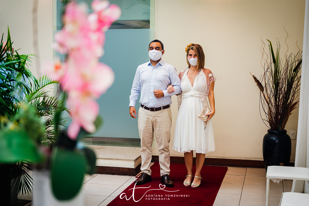 fotografia de casamento rj, foto mini-wedding, elopement wedding, casamento igreja catolica, casamento civil , capela do clube piraque, casamento cartorio catete, renovacao de votos, noivas rio de janeiro, inesquecivel casamento