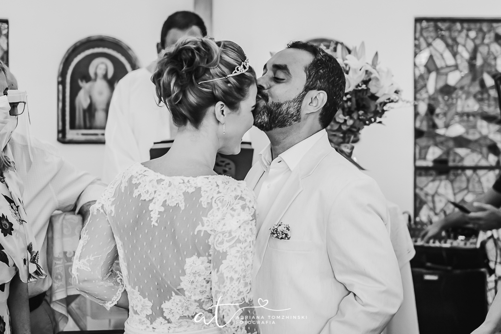 fotografia de casamento rj, foto mini-wedding, elopement wedding, casamento igreja catolica, casamento civil , capela do clube piraque, casamento cartorio catete, renovacao de votos, noivas rio de janeiro, inesquecivel casamento