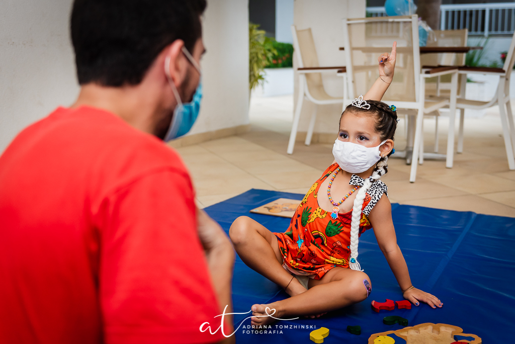 fotografia-festa-infantil-rj, tema-festa-frozen-2, fotografia-de-familia, adriana-tomzhinski-fotografia, foto-aniversario-infantil, fotografo-aniversario-infantil, festa-no-play