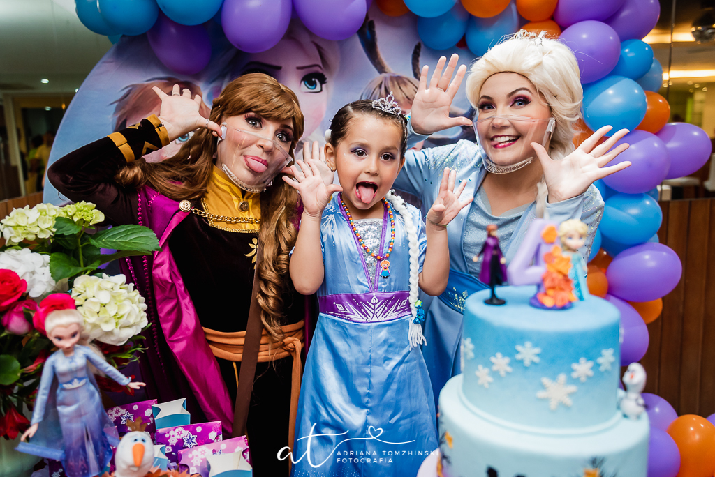 fotografia-festa-infantil-rj, tema-festa-frozen-2, fotografia-de-familia, adriana-tomzhinski-fotografia, foto-aniversario-infantil, fotografo-aniversario-infantil, festa-no-play