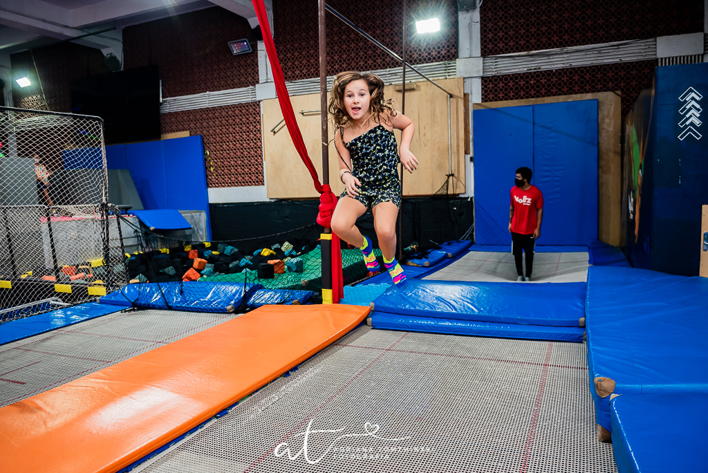 fotografia-festa-infantil-rj, tema-festa-parkour, fotografia-de-familia, adriana-tomzhinski-fotografia, foto-aniversario-infantil, fotografo-aniversario-infantil, voltz-parkour, jardim-botanico