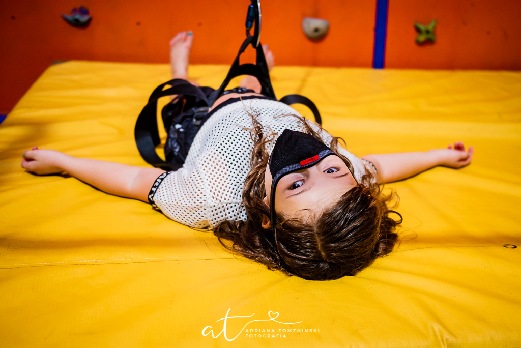 fotografia-festa-infantil-rj, tema-festa-parkour, fotografia-de-familia, adriana-tomzhinski-fotografia, foto-aniversario-infantil, fotografo-aniversario-infantil, voltz-parkour, jardim-botanico