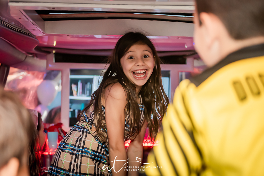 fotografia-festa-infantil-rj, tema-festa-pokemon, fotografia-de-familia, adriana-tomzhinski-fotografia, foto-aniversario-infantil, fotografo-aniversario-infantil, festa-no-play, festa-na-limousine