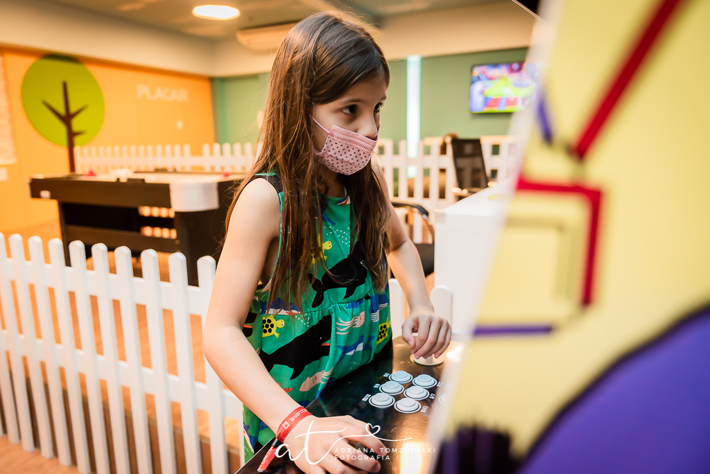 fotografia-festa-infantil-rj, tema-festa-pokemon, fotografia-de-familia, adriana-tomzhinski-fotografia, foto-aniversario-infantil, fotografo-aniversario-infantil, festa-no-play, festa-na-limousine