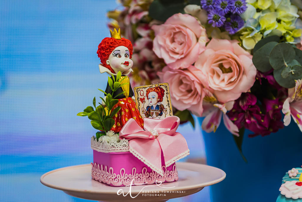 fotografia-festa-infantil-rj, tema-alice-no-pais-das-maravihas, fotografia-de-familia, adriana-tomzhinski-fotografia, foto-aniversario-infantil, fotografo-aniversario-infantil, casa-de-festas-espaco-baoba, tijuca