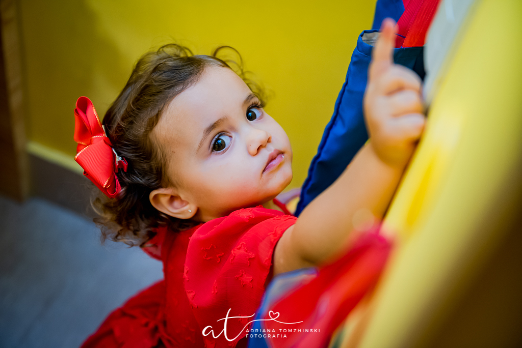 fotografia-festa-infantil-rj, tema-natal-mickey-e-minnie, fotografia-de-familia, adriana-tomzhinski-fotografia, foto-aniversario-infantil, fotografo-aniversario-infantil, casa-de-festas-la-ville-kids, recreio-dos-bandeirantes