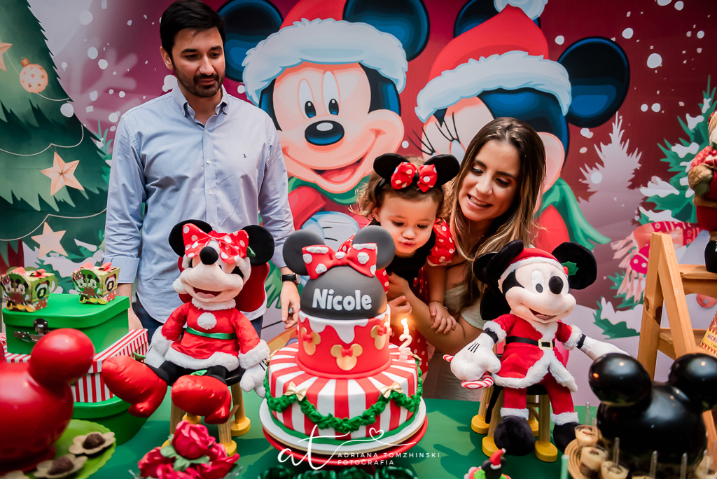 fotografia-festa-infantil-rj, tema-natal-mickey-e-minnie, fotografia-de-familia, adriana-tomzhinski-fotografia, foto-aniversario-infantil, fotografo-aniversario-infantil, casa-de-festas-la-ville-kids, recreio-dos-bandeirantes