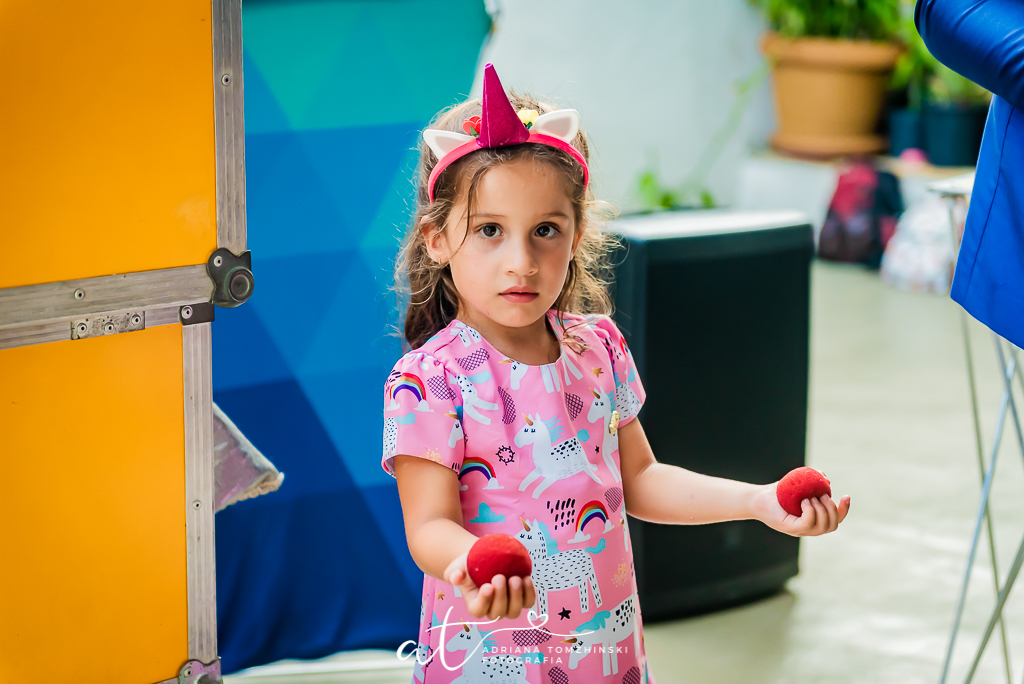 fotografia-festa-infantil-rj, tema-unicornio, fotografia-de-familia, adriana-tomzhinski-fotografia, foto-aniversario-infantil, fotografo-aniversario-infantil, festa-no-play, barra-da-tijuca