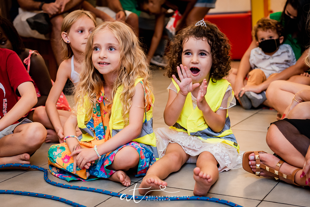 fotografia-festa-infantil-rj, tema-peppa-pig, fotografia-de-familia, adriana-tomzhinski-fotografia, foto-aniversario-infantil, fotografo-aniversario-infantil, casa-de-festas-imaginarte-copacabana