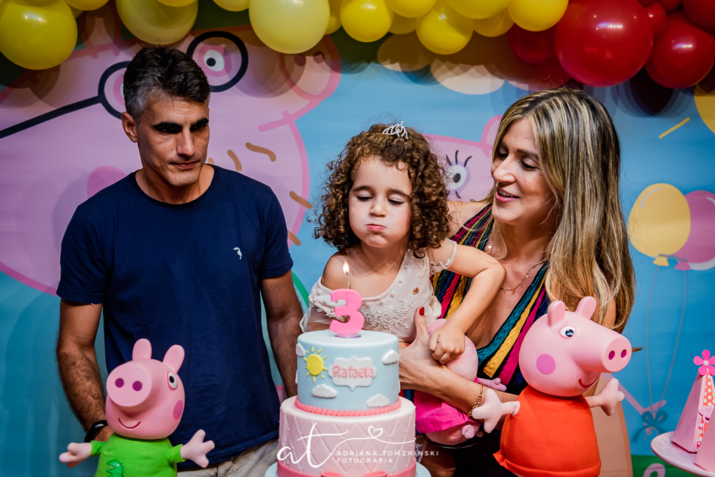 fotografia-festa-infantil-rj, tema-peppa-pig, fotografia-de-familia, adriana-tomzhinski-fotografia, foto-aniversario-infantil, fotografo-aniversario-infantil, casa-de-festas-imaginarte-copacabana