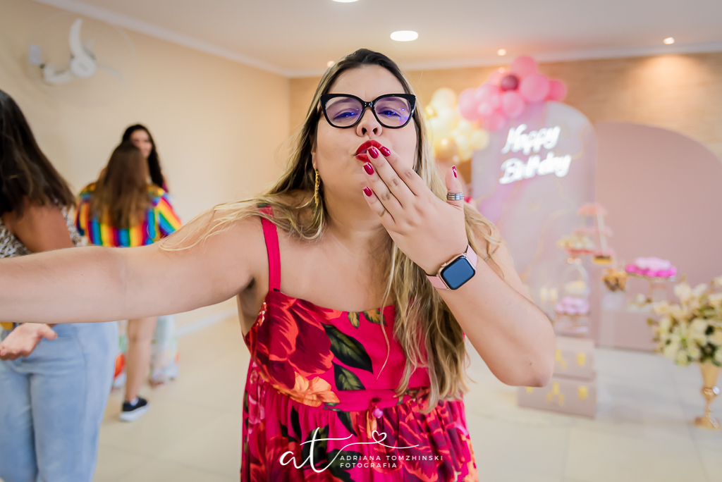 fotografia-festa-adulto-rj, tema-rosa, fotografia-de-familia, adriana-tomzhinski-fotografia, foto-aniversario-adulto, fotografo-aniversario, festa-no-play