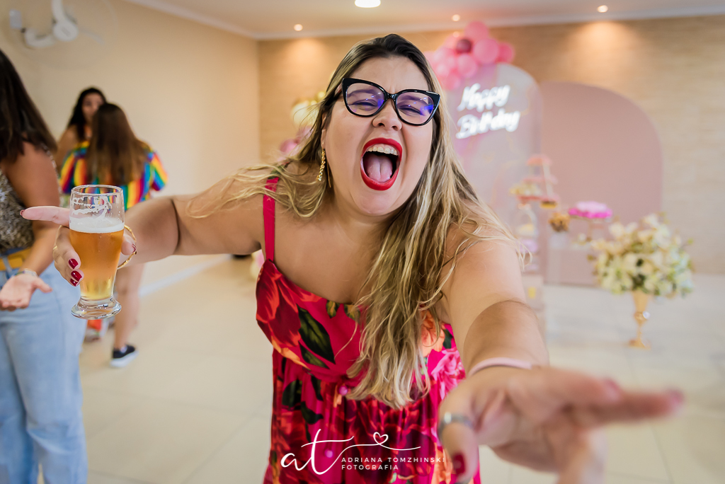 fotografia-festa-adulto-rj, tema-rosa, fotografia-de-familia, adriana-tomzhinski-fotografia, foto-aniversario-adulto, fotografo-aniversario, festa-no-play