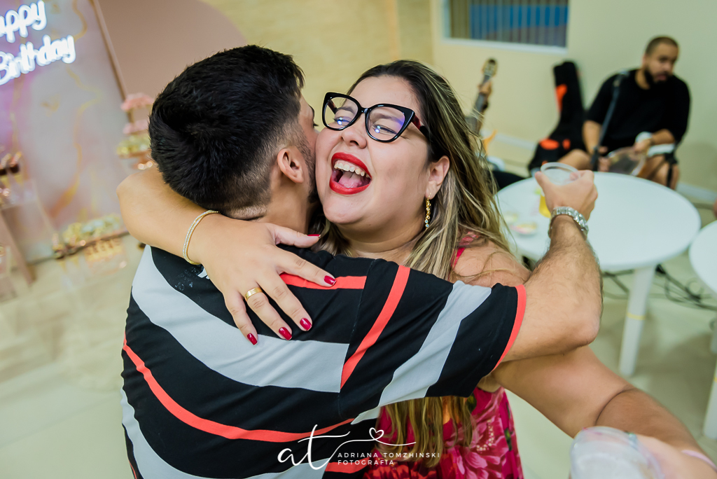 fotografia-festa-adulto-rj, tema-rosa, fotografia-de-familia, adriana-tomzhinski-fotografia, foto-aniversario-adulto, fotografo-aniversario, festa-no-play