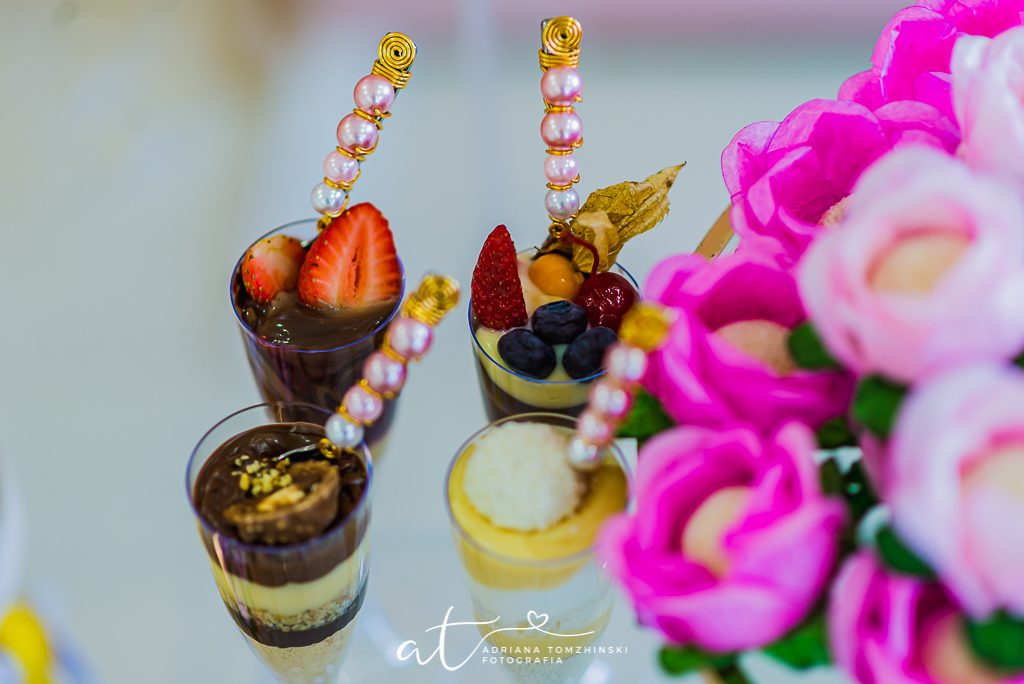 fotografia-festa-adulto-rj, tema-rosa, fotografia-de-familia, adriana-tomzhinski-fotografia, foto-aniversario-adulto, fotografo-aniversario, festa-no-play