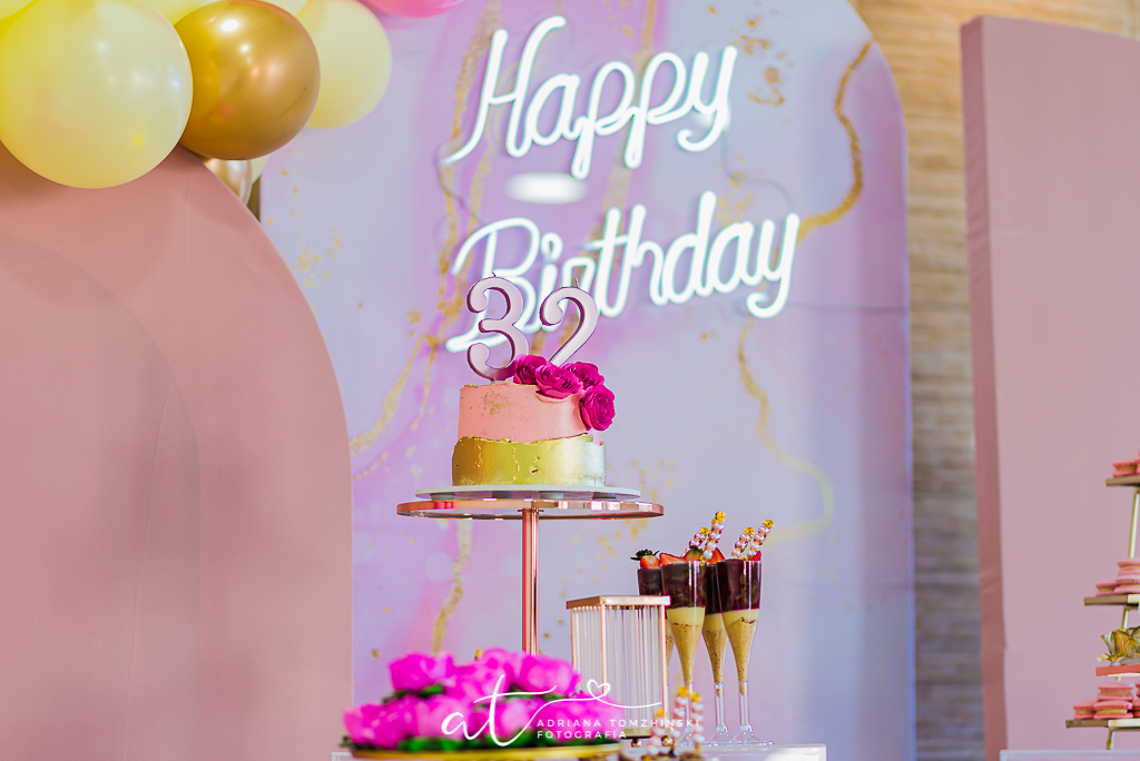 fotografia-festa-adulto-rj, tema-rosa, fotografia-de-familia, adriana-tomzhinski-fotografia, foto-aniversario-adulto, fotografo-aniversario, festa-no-play