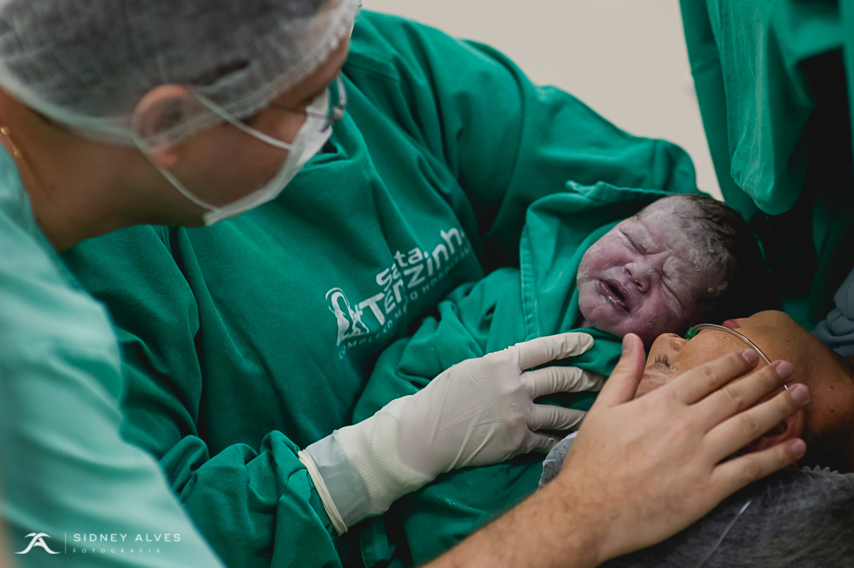 Hospital Santa Terezinha, fotografia de parto, nascimento do Isaac