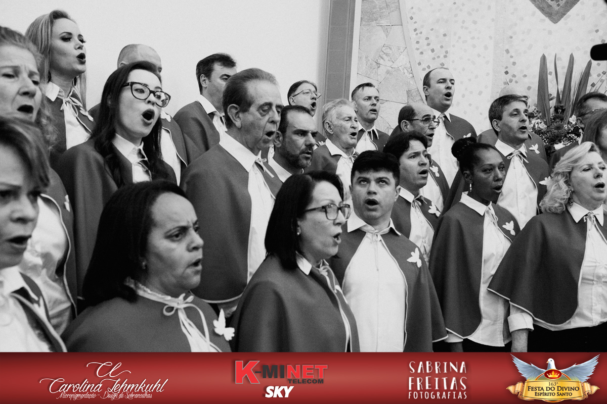 A Festa do Divino Espírito Santo em Santo Amaro da Imperatriz, estava maravilhosa, cobertura fotográfica com Sabrina Freitas Fotografias