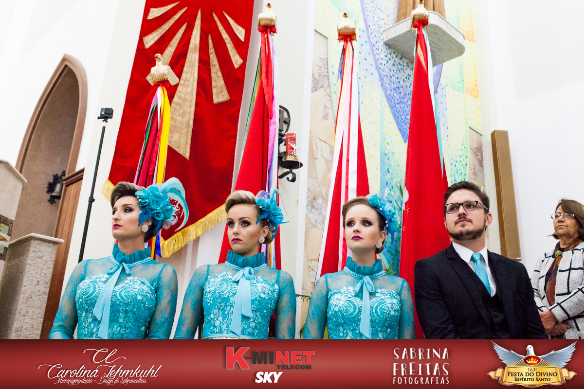 A Festa do Divino Espírito Santo em Santo Amaro da Imperatriz, estava maravilhosa, cobertura fotográfica com Sabrina Freitas Fotografias