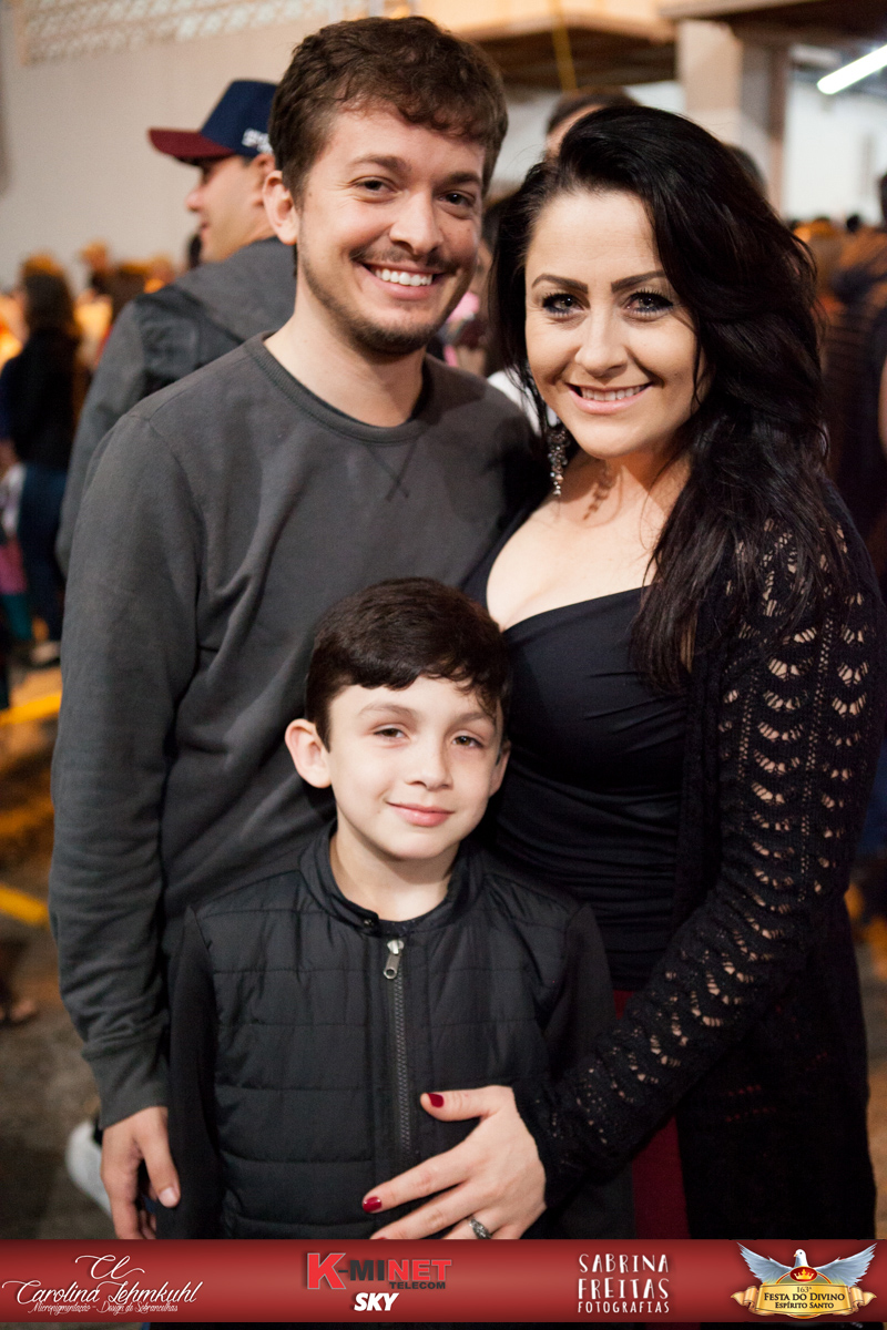 A Festa do Divino Espírito Santo em Santo Amaro da Imperatriz, estava maravilhosa, cobertura fotográfica com Sabrina Freitas Fotografias