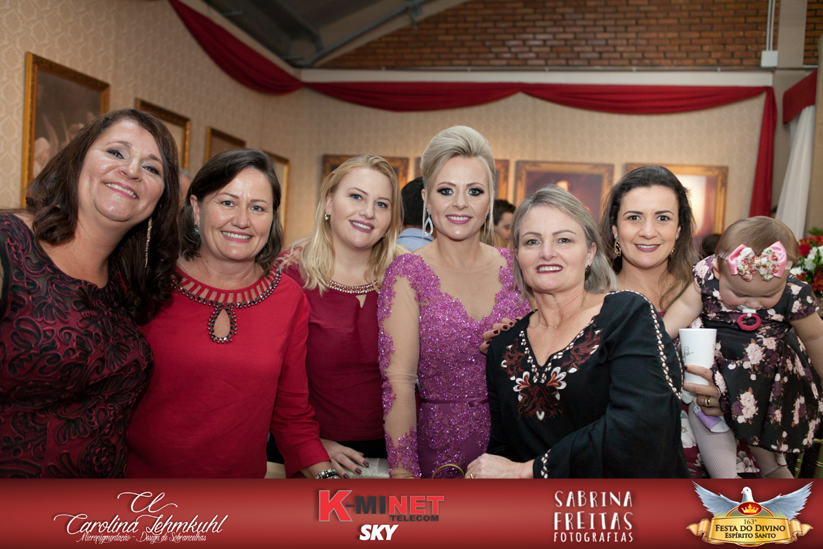 A Festa do Divino Espírito Santo em Santo Amaro da Imperatriz, estava maravilhosa, cobertura fotográfica com Sabrina Freitas Fotografias