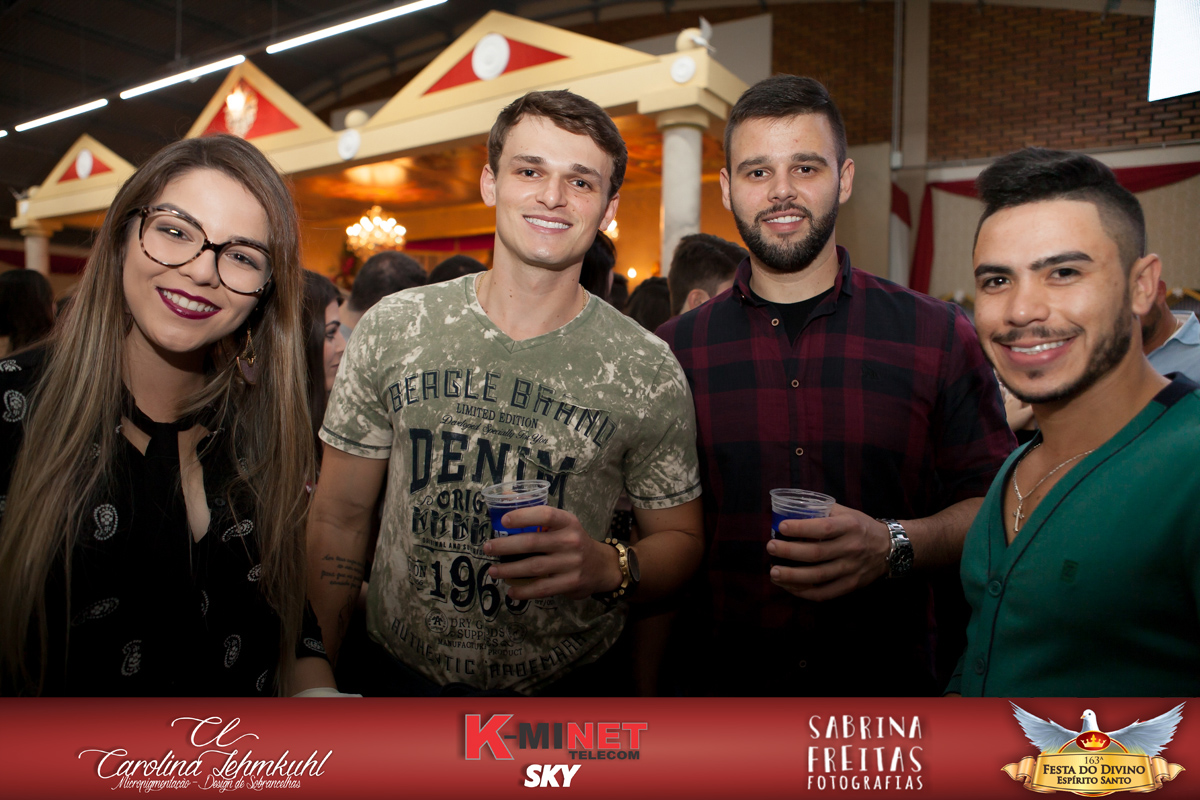 A Festa do Divino Espírito Santo em Santo Amaro da Imperatriz, estava maravilhosa, cobertura fotográfica com Sabrina Freitas Fotografias