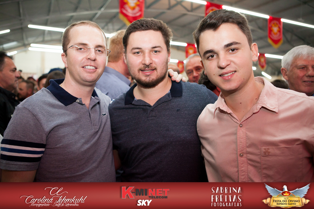 A Festa do Divino Espírito Santo em Santo Amaro da Imperatriz, estava maravilhosa, cobertura fotográfica com Sabrina Freitas Fotografias