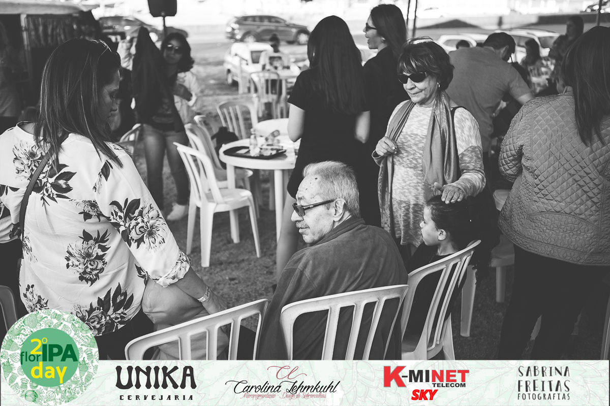 Fotos do evento que aconteceu em Florianópolis - Estacionamento do Burger Break - 2ª Edição FlorIPA Day - Sabrina Freitas Fotografias