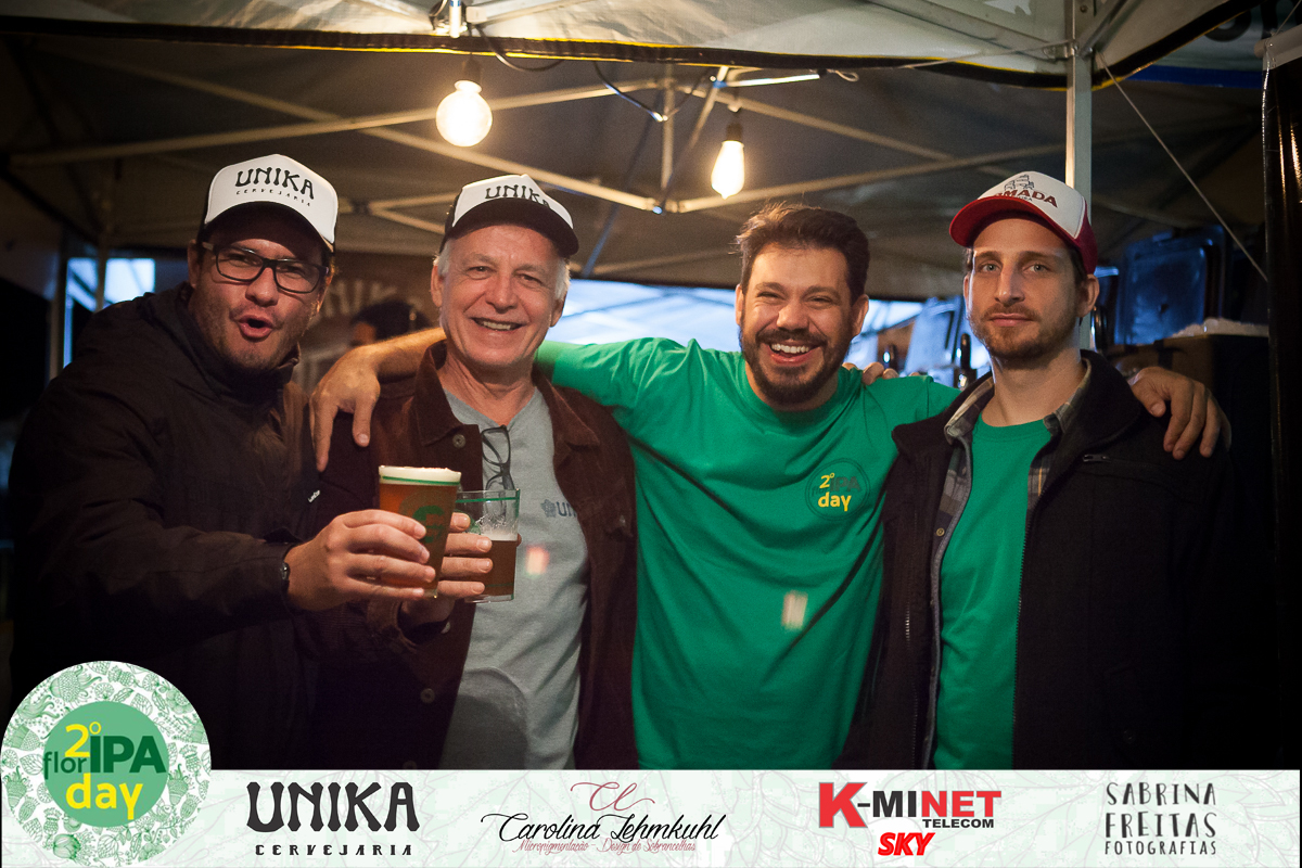 Fotos do evento que aconteceu em Florianópolis - Estacionamento do Burger Break - 2ª Edição FlorIPA Day - Sabrina Freitas Fotografias