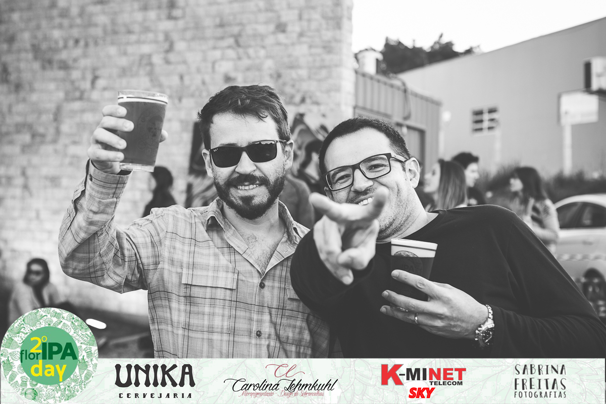 Fotos do evento que aconteceu em Florianópolis - Estacionamento do Burger Break - 2ª Edição FlorIPA Day - Sabrina Freitas Fotografias