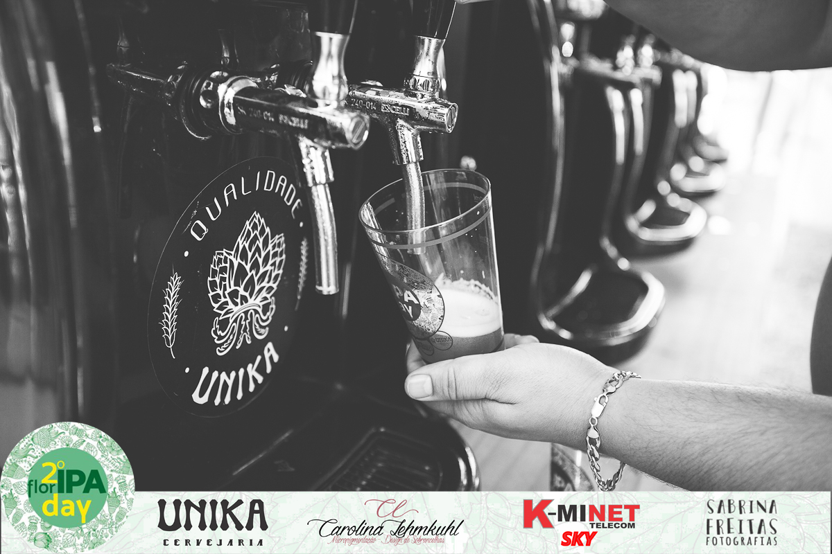 Fotos do evento que aconteceu em Florianópolis - Estacionamento do Burger Break - 2ª Edição FlorIPA Day - Sabrina Freitas Fotografias