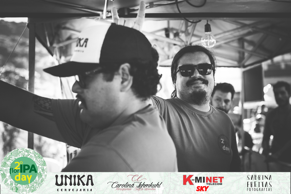 Fotos do evento que aconteceu em Florianópolis - Estacionamento do Burger Break - 2ª Edição FlorIPA Day - Sabrina Freitas Fotografias